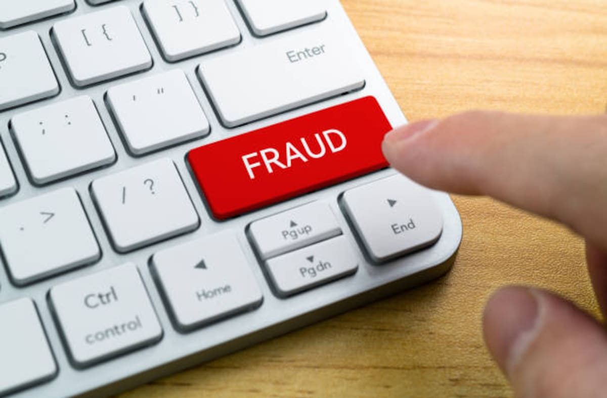 ¿Va a firmar un contrato por internet? Ojo con el fraude.