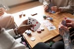 ¿Cómo empezar fuerte en un torneo de poker?