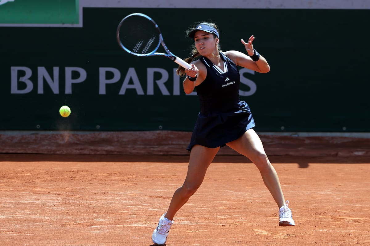 Paris (France), 30/05/2026.- Camila Osorio of Colombia during her Women's 3rd round match against Anna Kalinskaya at the French Open Grand Slam tennis tournament at Roland Garros in Paris, France, 30 May 2026. (Tenis, Abierto, Francia) EFE/EPA/TERESA SUAREZ
