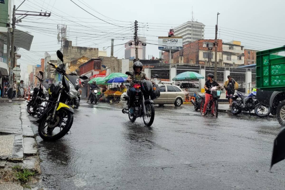 Fuertes lluvias acompañan la celebración de las madres este domingo en Bucaramanga.