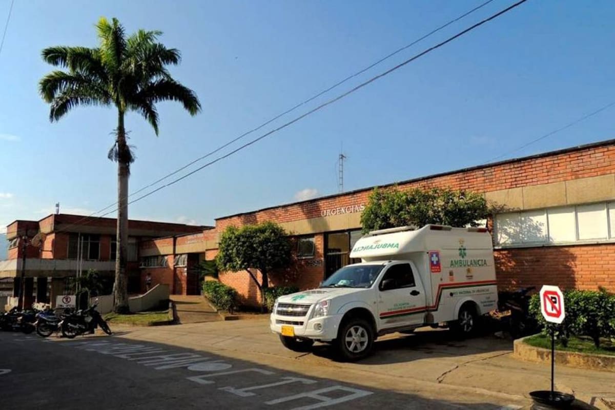 Desde que el antiguo Hospital San Juan de Dios inició su proceso de liquidación, en 2009, ha pasado por las manos de dos operadores sin que hasta el momento se haya evidenciado mejora considerable en la prestación de los servicios, la infraestructura o la adquisición de equipos, según líderes comunitarios de ese municipio. (Foto: Edgar Pernett/VANGUARDIA LIBERAL)