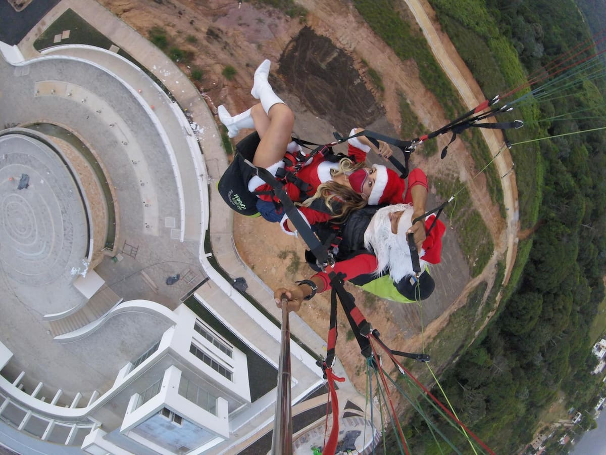 El parapente levanta vuelo para impulsar el turismo en Santander