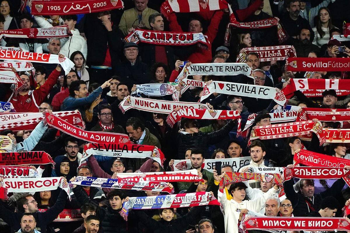 El duro castigo al que se enfrentarían hinchas del Sevilla si deciden asistir al partido ante el Lens.