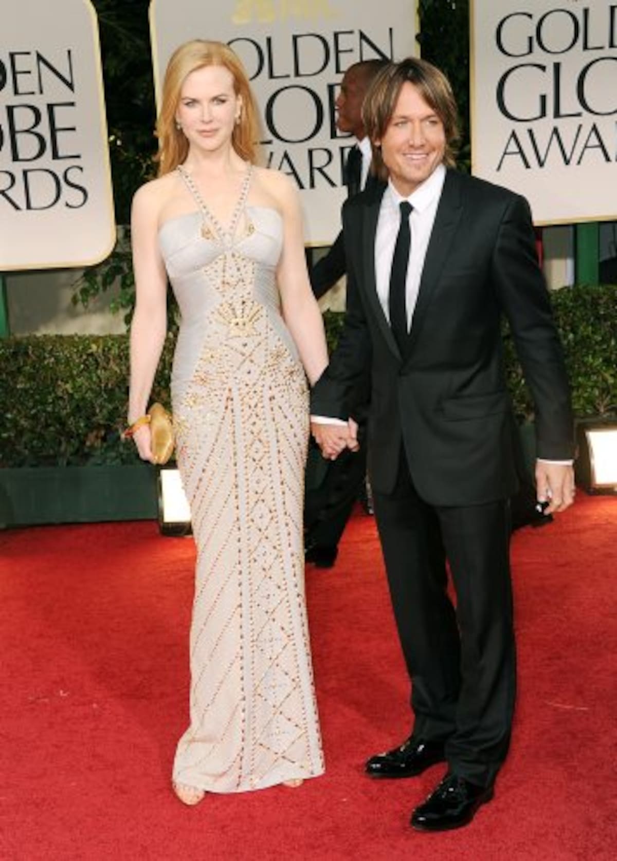 La actriz Nicole Kidman y el músico Keith Urban arrive también desfilaron por la alfombra roja de los Golden Globe Awards (Foto: Afp/VANGUARDIA LIBERAL)