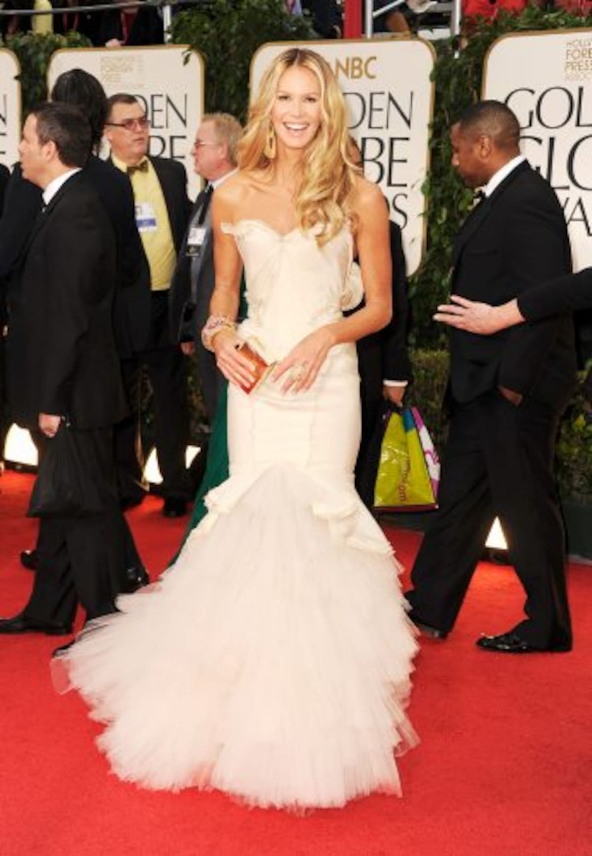 La actriz Elle Macpherson deslumbró en la alfombra roja (Foto: Afp/VANGUARDIA LIBERAL)