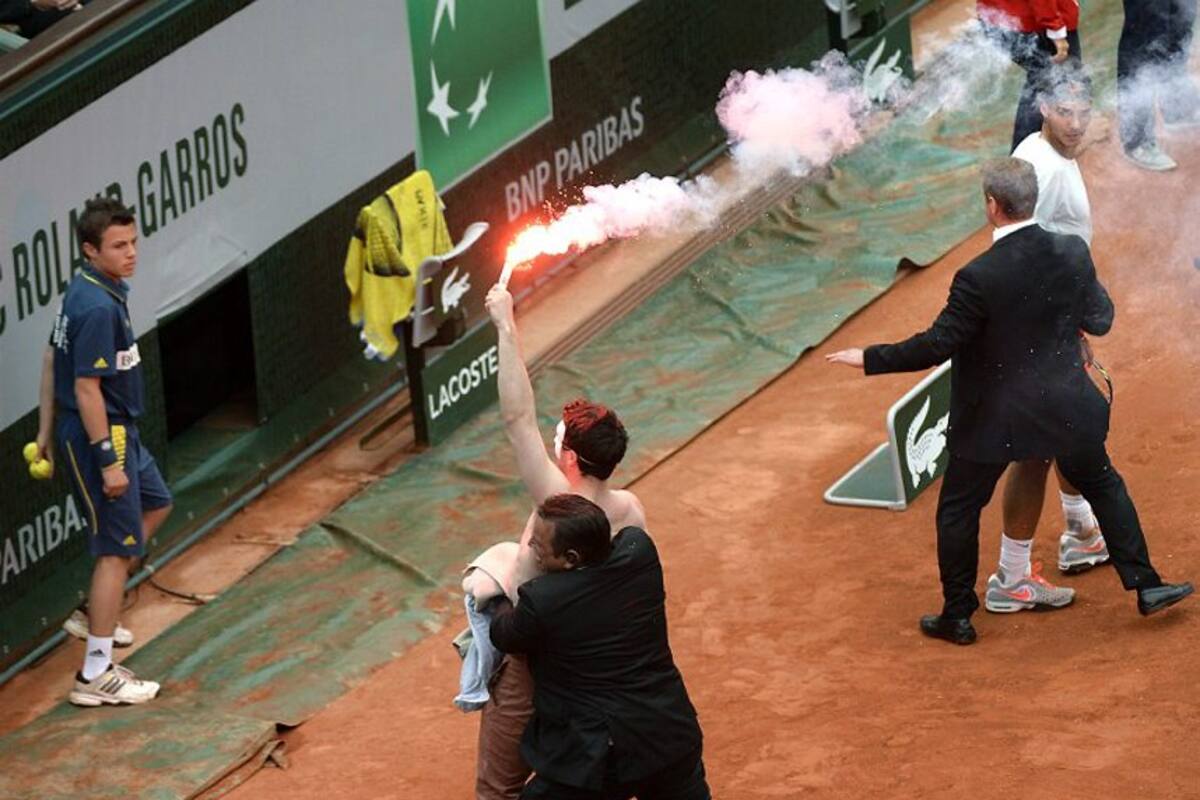 Activistas contra los matrimonios homosexuales interrumpen dos veces la final de Roland Garros (Foto: Afp/VanguardiaLiberal)