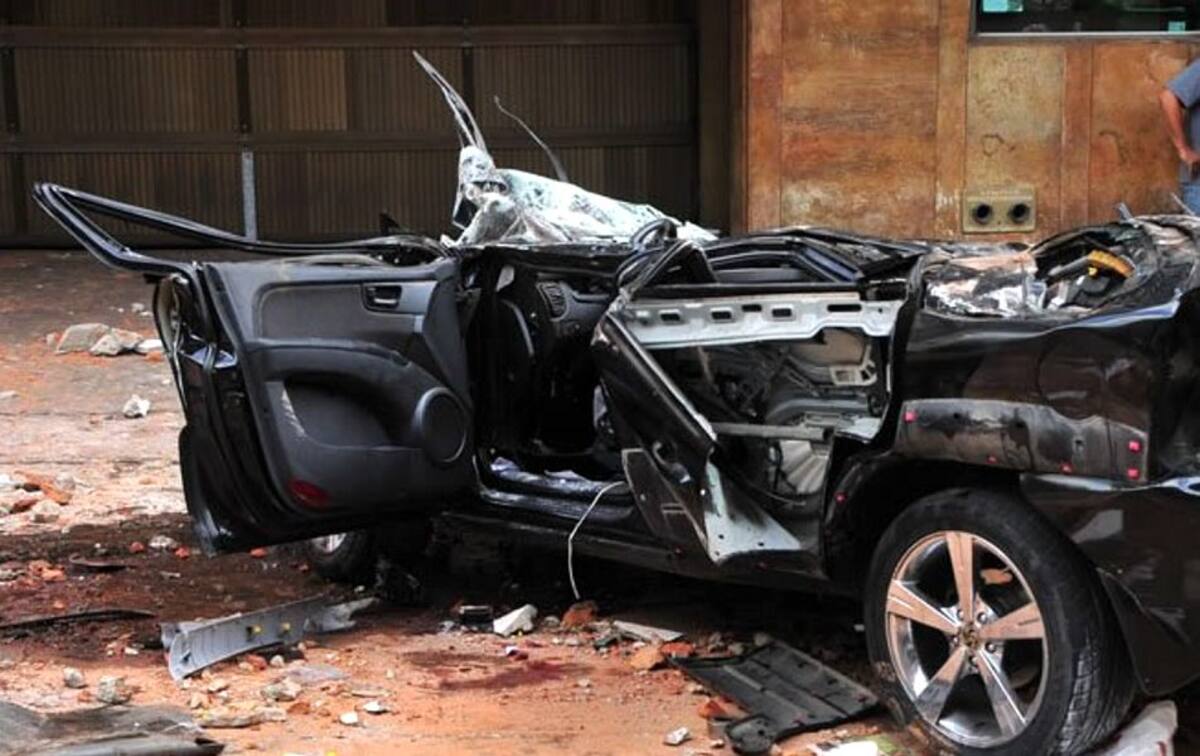Muere hombre al caer con su carro desde un quinto piso