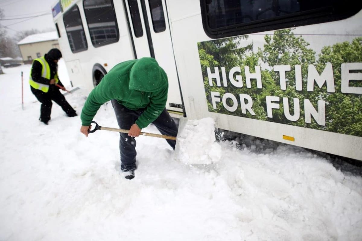 El termómetro marca -1ºC en Nueva York y las escuelas, aeropuertos y comercios están cerrados. (Foto: AFP/VANGUARDIA LIBERAL)