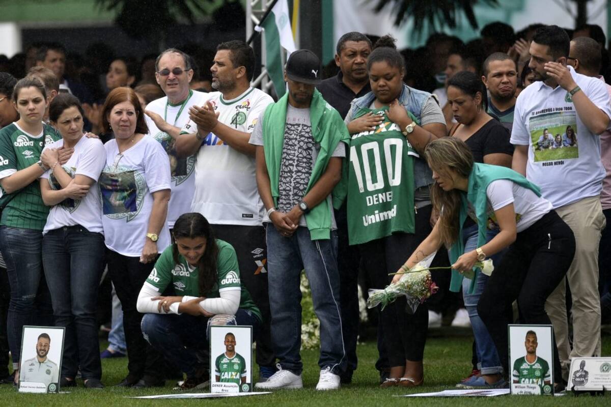 Chapecó despidió con emoción a los futbolistas que le enseñaron a soñar en grande (Foto: AFP /VANGUARDIA LIBERAL)