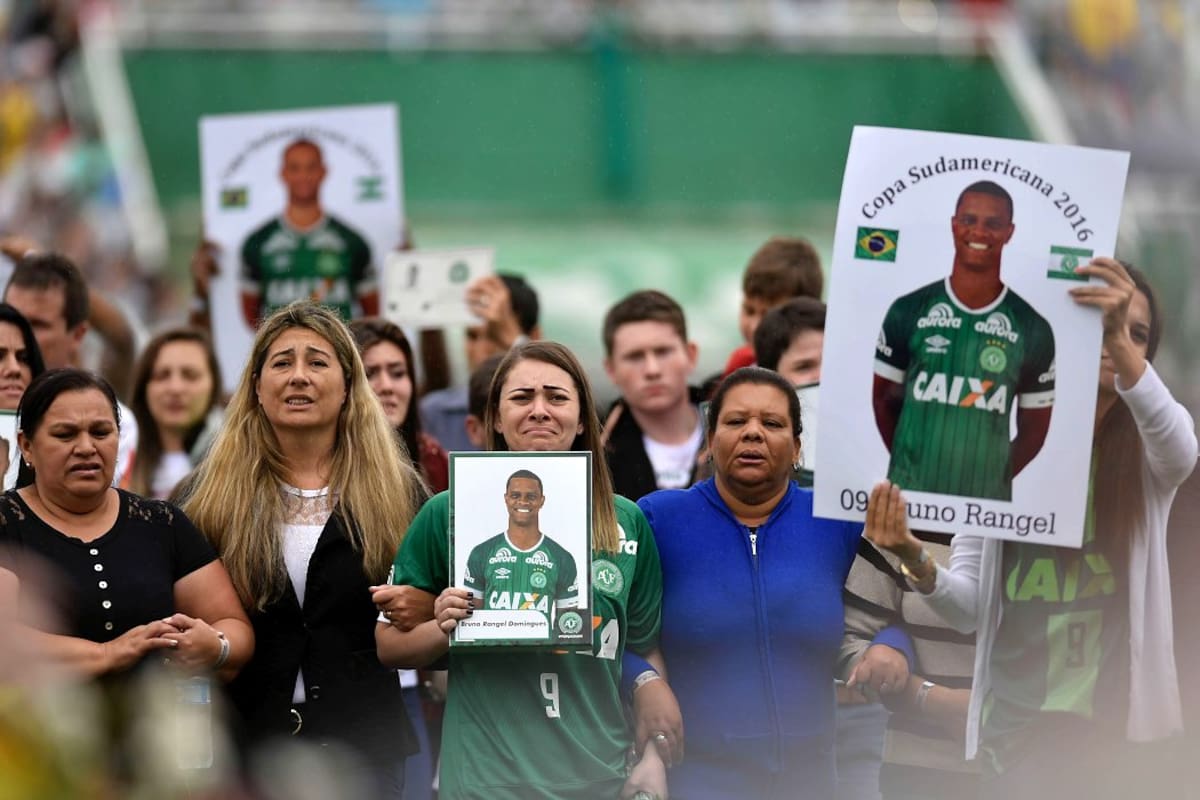 Chapecó despidió con emoción a los futbolistas que le enseñaron a soñar en grande (Foto: AFP /VANGUARDIA LIBERAL)
