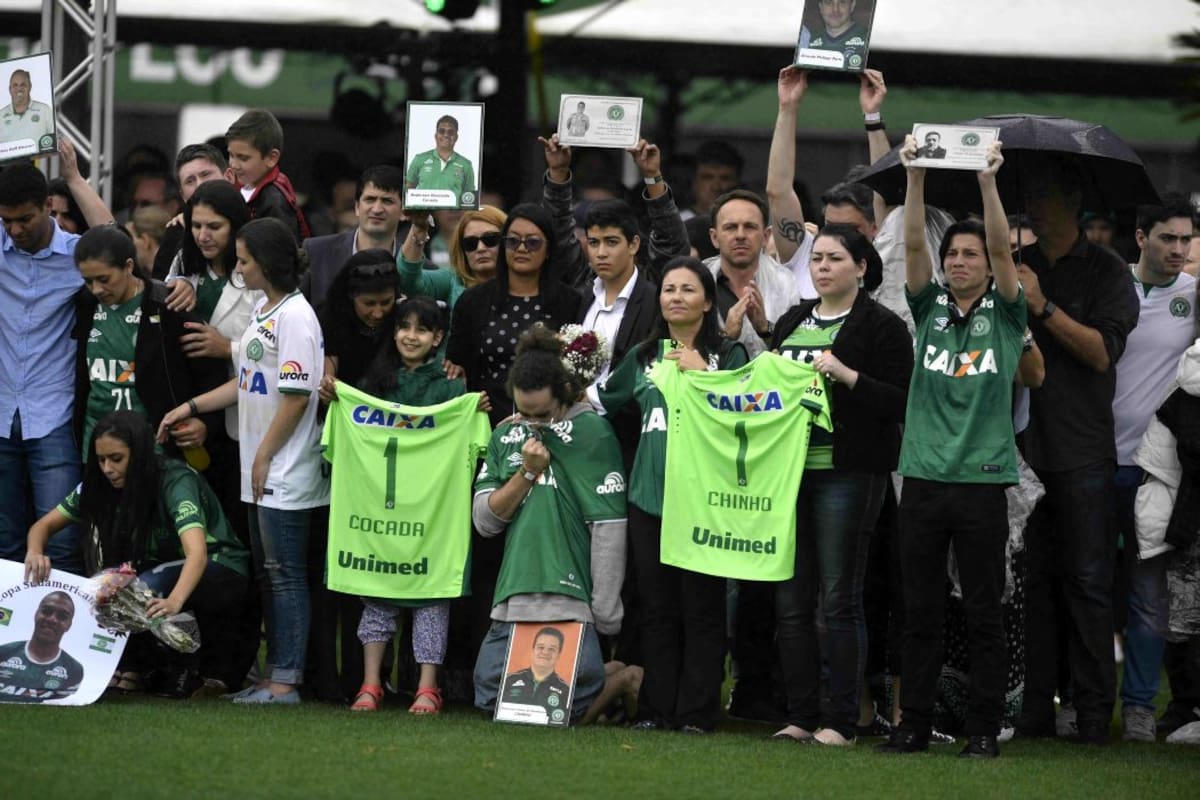 Chapecó despidió con emoción a los futbolistas que le enseñaron a soñar en grande (Foto: AFP /VANGUARDIA LIBERAL)