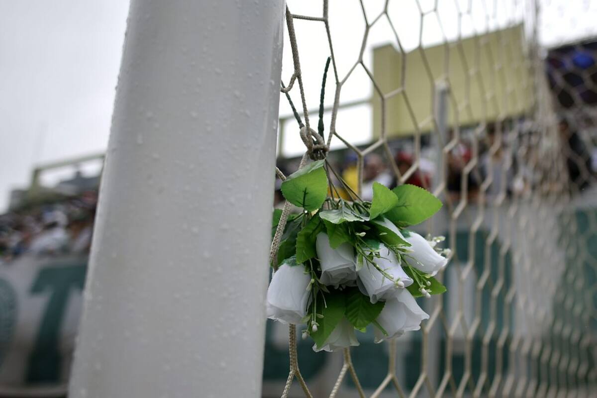 Chapecó despidió con emoción a los futbolistas que le enseñaron a soñar en grande (Foto: AFP /VANGUARDIA LIBERAL)