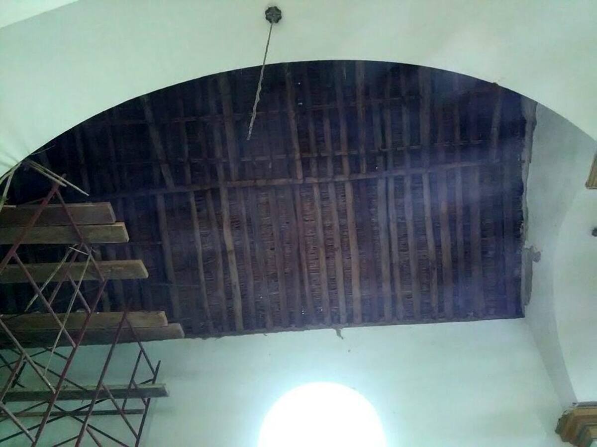 Techo de iglesia de cerca de 200 años se cae a pedazos en Santander (Foto: Suministrada /VANGUARDIA LIBERAL)