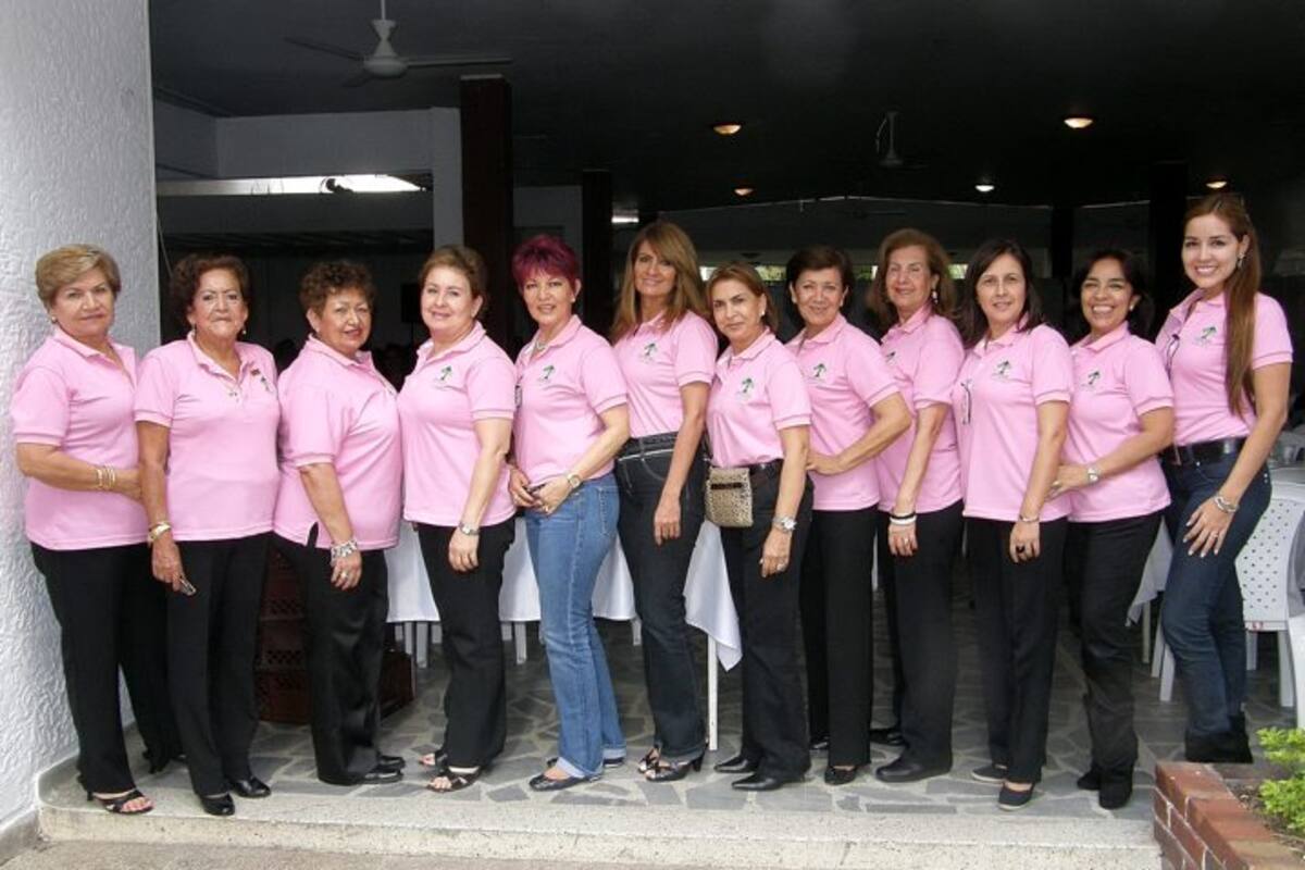 Betty de Avellaneda, Emita de Barbosa, Julieta Pérez, Ana Julia de Ballesteros, Edith de Prada, María Teresa Cortés, Luz Marina de Prada, Rosita Rueda, Miriam Lucía Ayala, Claudia de Peñuela, Estela Henao y Viviana Gutiérrez. (Foto: Javier Gutierrez)
