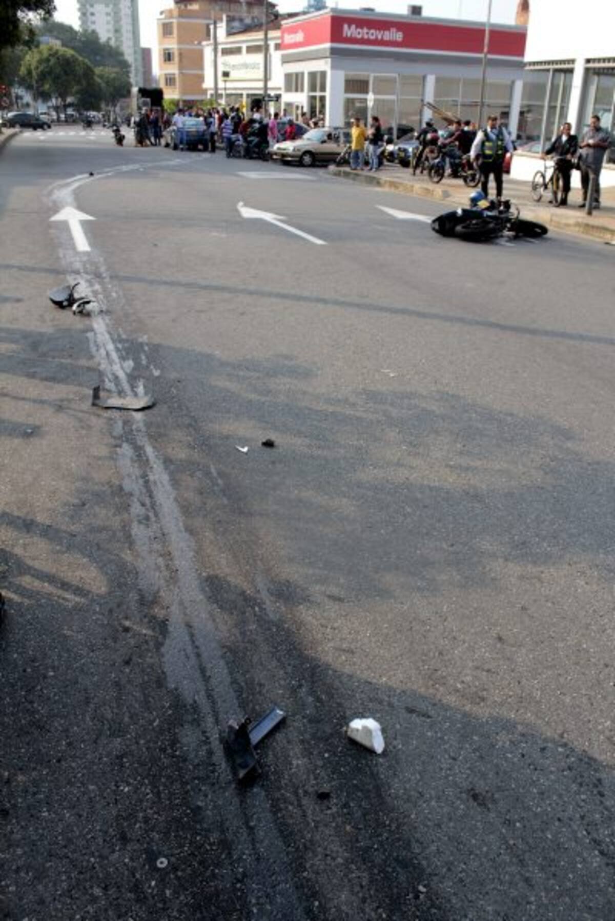 Grave accidente de tránsito se registró este sábado en la mañana en Bucaramanga (Foto: Foto Javier Gutiérrez/VANGUARDIA LIBERAL)
