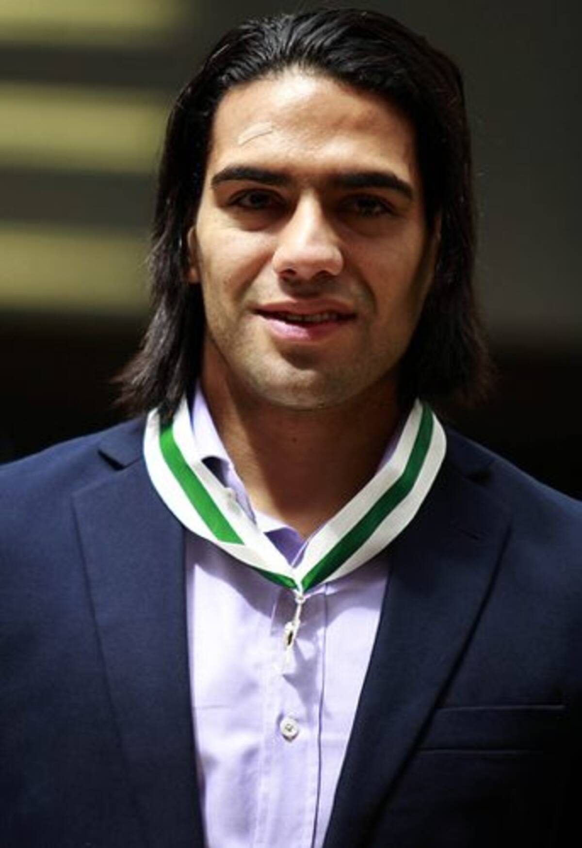Falcao fue condecorado por la Policía (Foto: Colprensa/VANGUARDIA LIBERAL)