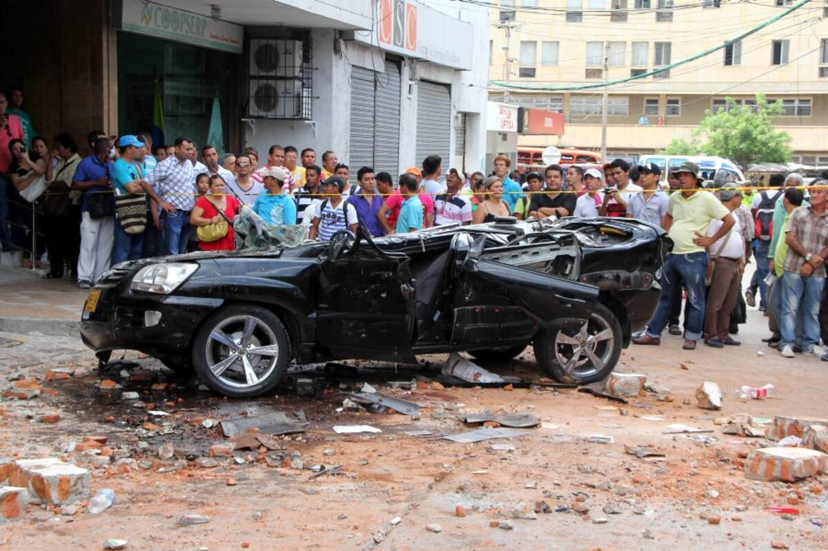 Muere hombre al caer con su carro desde un quinto piso (Foto: Colprensa / VANGUARDIA LIBERAL)