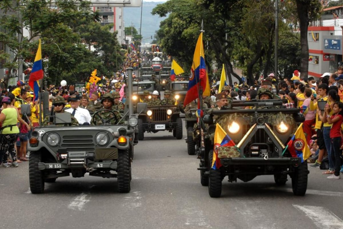Vea en imágenes el desfile del 20 de julio en Bucaramanga (Foto: Jaime del Río/VANGUARDIA LIBERAL)