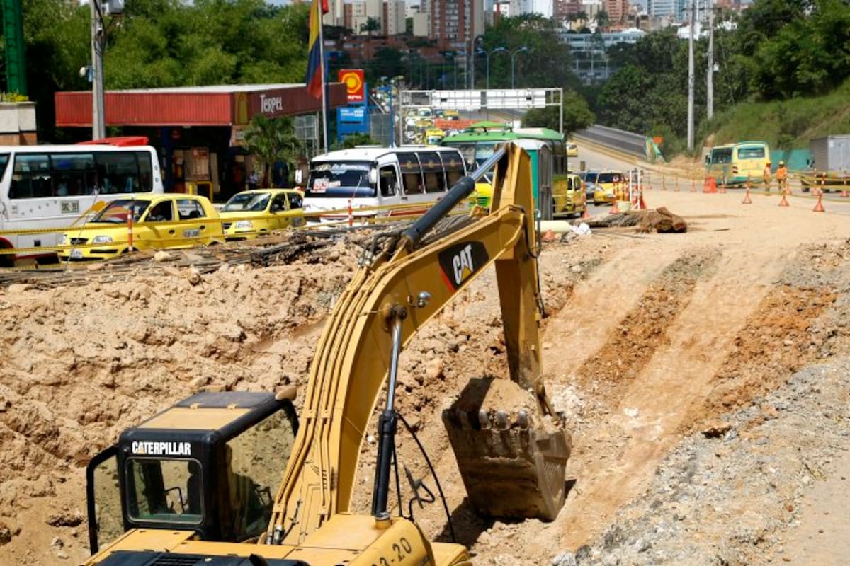 Así van las obras del Intercambiador de Neomundo (Foto: César Flórez / VANGUARDIA LIBERAL)