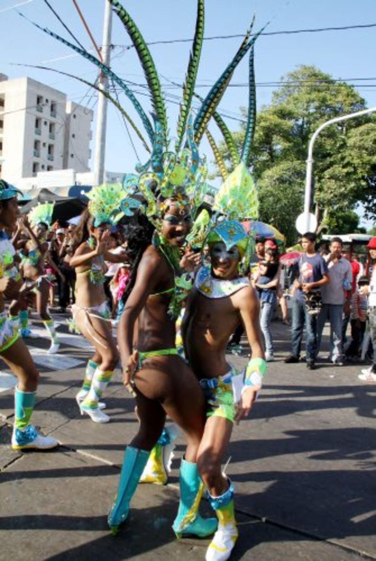 Originales disfraces se vieron en el Carnaval de Barranquilla. (Foto: Colprensa/ VANGUARDIA LIBERAL)
