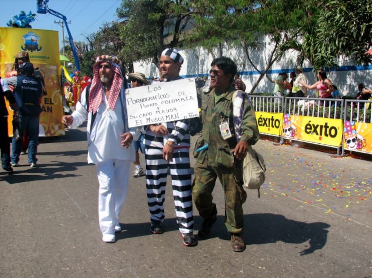 Tradicionales disfraces de fantasía se ven en los desfiles del Carnaval de Barranquilla. (Foto: Colprensa/ VANGUARDIA LIBERAL)