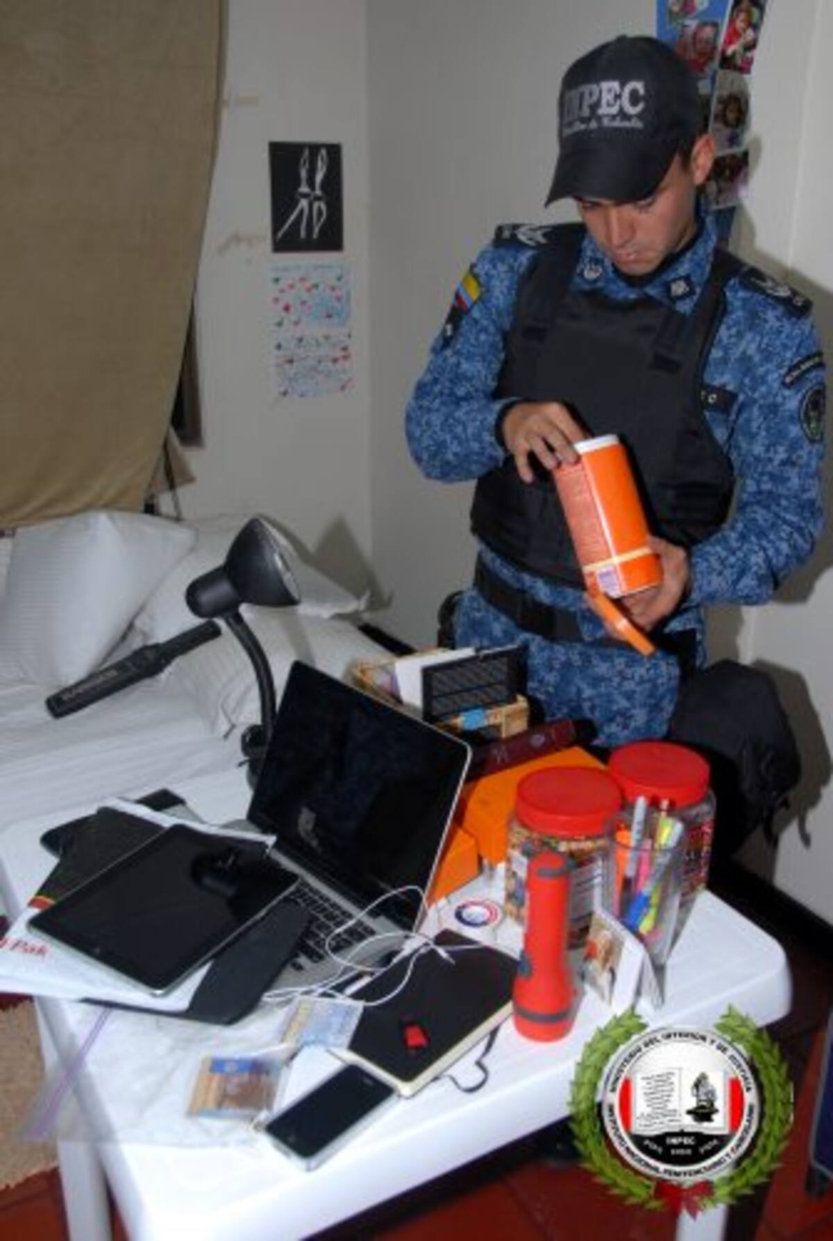Jalón de orejas en el Inpec por elementos prohibidos en la celda de los Nule (Foto: Colprensa /VANGUARDIA LIBERAL)