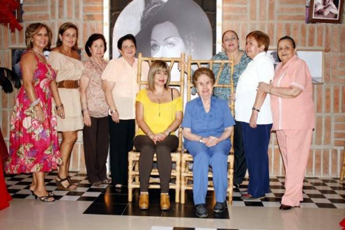 Betty Cote De Gamboa, Ángela Escobar, Marina de Castillo, Eugenia Prada, Guerty Yolima Sabogal, Rosmery de Infante, Yolanda Hasbón, Nidia Infante y Martha Rueda.(Foto: Mauricio Betancourt)