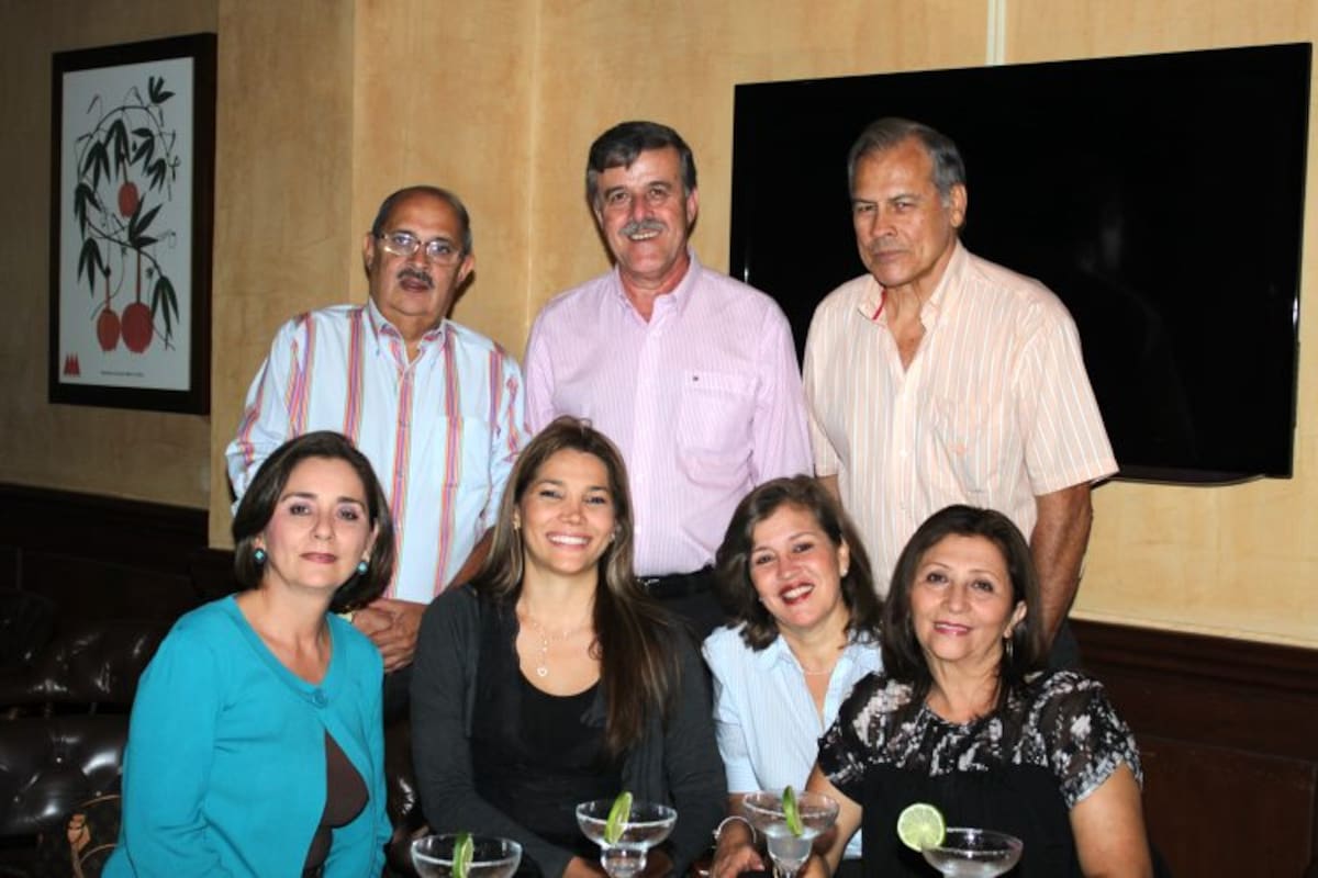 Claudia Silva, Adriana Sarmiento, María Eugenia Jaramillo, Gloria Henao, Fernando Álvarez, Antonio Bayona y Jorge García. (Foto: Nelson Díaz / VANGUARDIA LIBERAL)