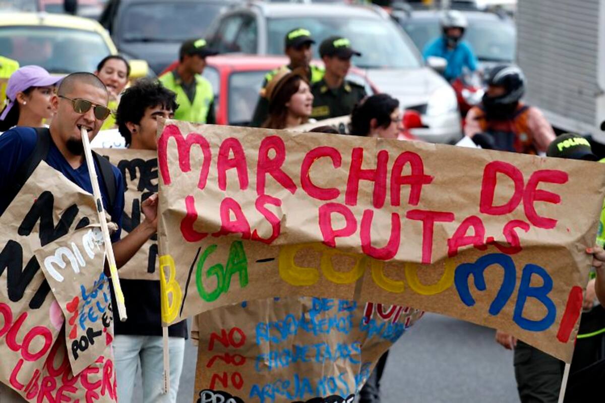 Diez personas participaron por el reconocimiento de los derechos de la mujer. (Foto: Nelson Díaz / VANGUARDIA LIBERAL)