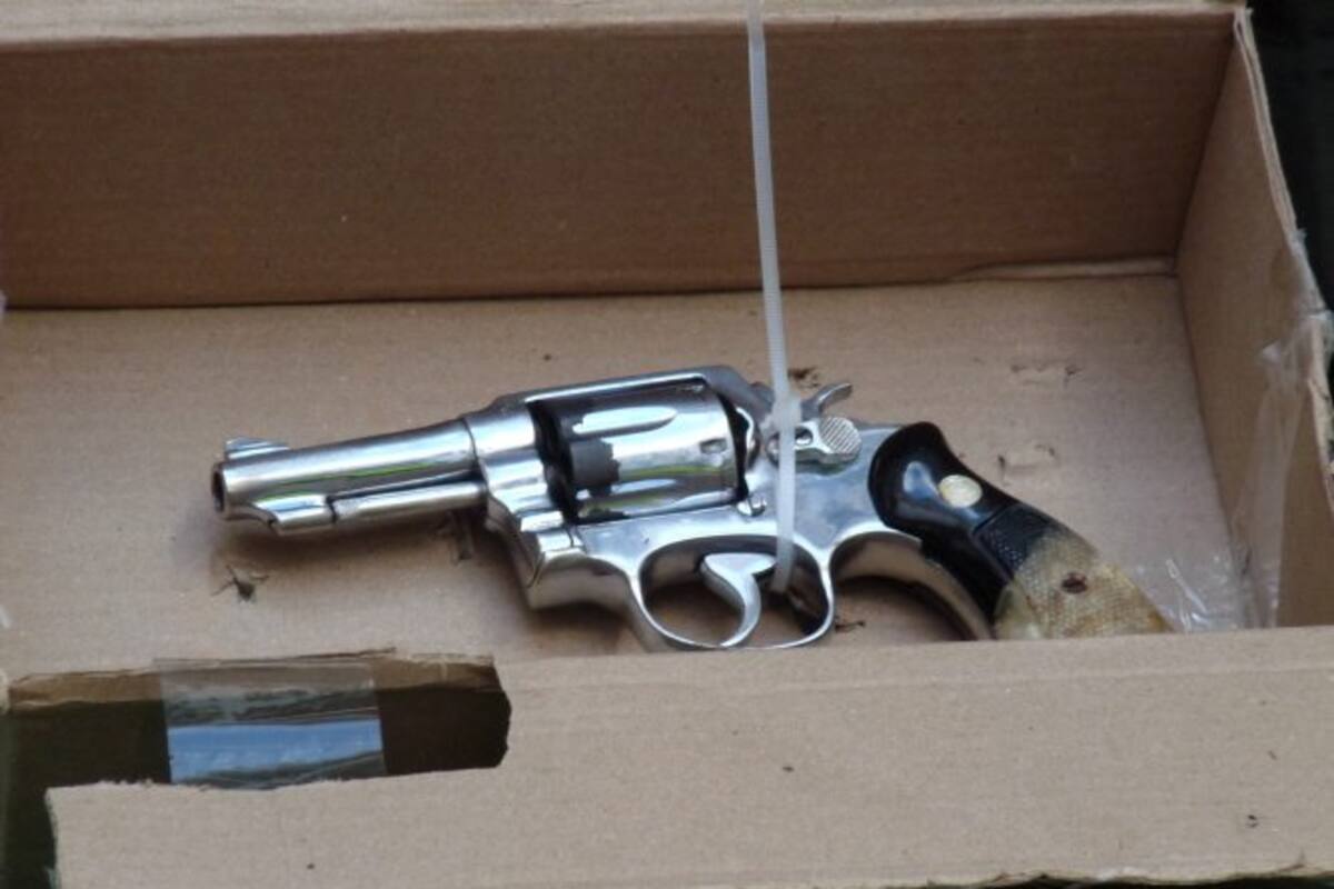 Esta es el arma con la que se presume fue asesinada Ana Carolina Andrade Suárez. De los seis cartuchos que tenía, cuatro de ellos estaban percutidos. (Foto: Nelson Díaz/ VANGUARDIA LIBERAL)