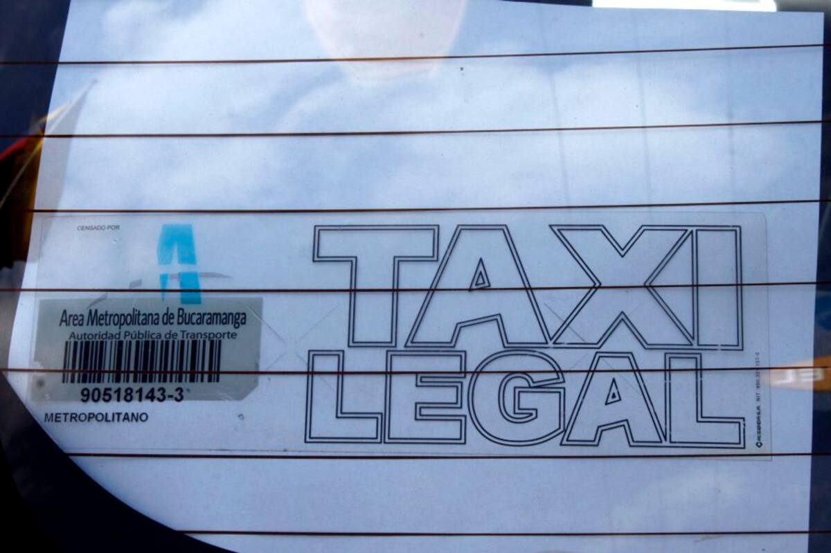 Esté alerta con taxis y buses ‘piratas’ en el área metropolitana (Foto: Archivo/VANGUARDIA LIBERAL)