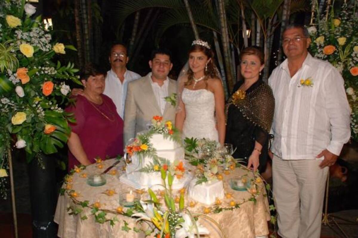 Clara Arévalo, Omar Ospina, Jhon González Arévalo, Mónica Iglesias, Graciela Acevedo y Salomón Iglesias. (Foto: Suministrada/VANGUARDIA LIBERAL )
