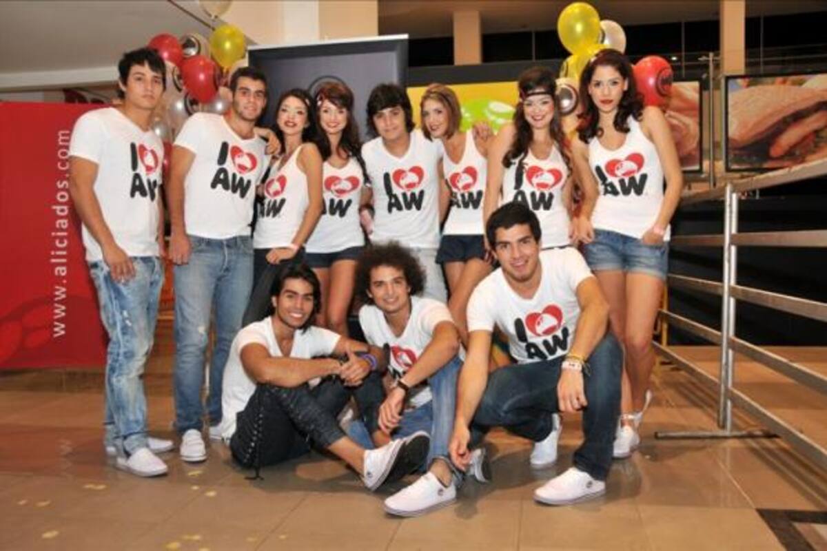 Juan Luis Quintero, Juan Sebastián Reyes, Laura Lázaro, Silvia Becerra, Sergio Andrés Serrano, Adriana Amaya, Silvia Ordoñez, Andrea Garzón, Luis Fernando Gutiérrez, Eduardo Matheus y David García.