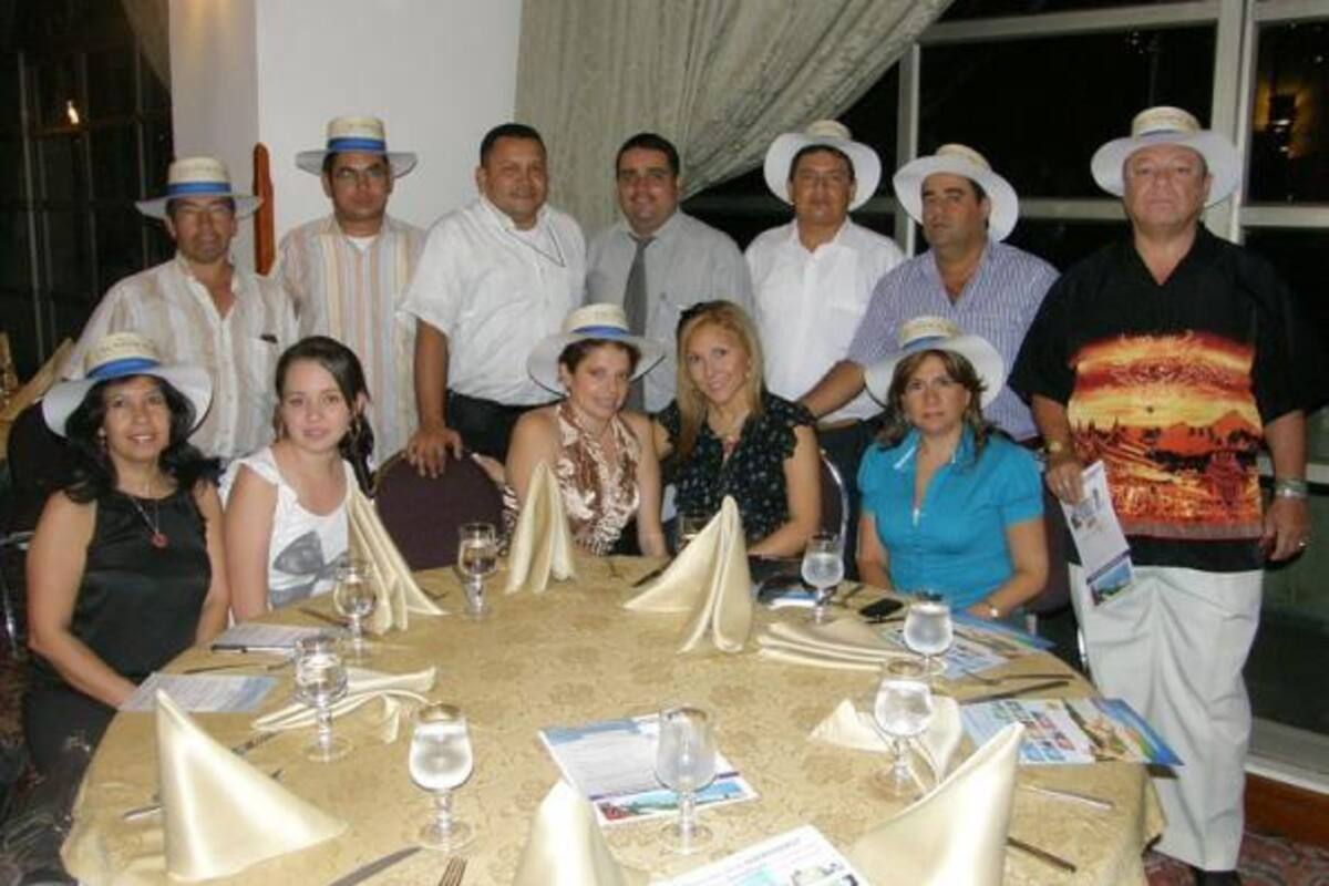 Yigtmady Ángel, Johanna López, Ludy Preciado, Carolina Ma-dariaga, Johanna Piñeres, Álvaro Olivares, Álvaro Olivares, Néstor Tarazona, Eduardo Moreno, Edinson López, Fredy Acevedo, Alexander López y Ciro Vargas.(Foto: Javier Gutiérrez /VANGUARDIA LIBERAL)