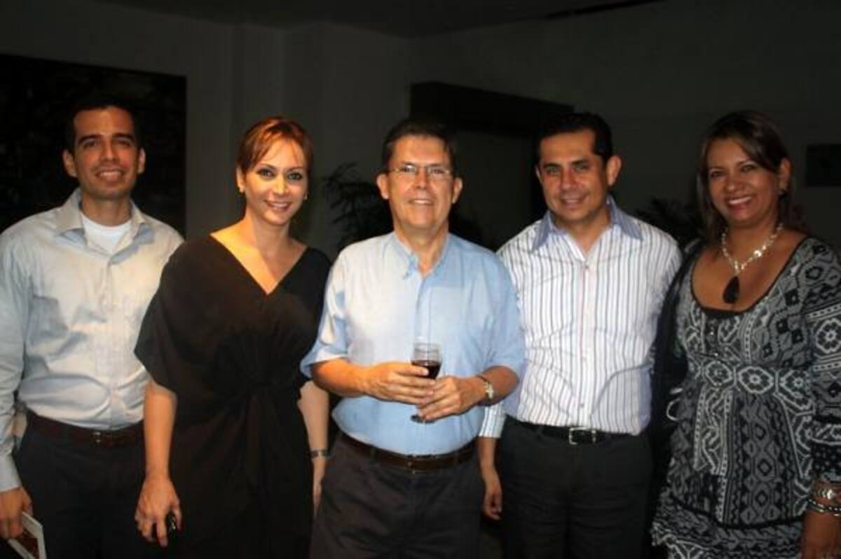 Alberto Borja, Carmen Alicia Remolina, Edmundo Harker, Juan Carlos Ordoñez y Olga Lucía Gómez.