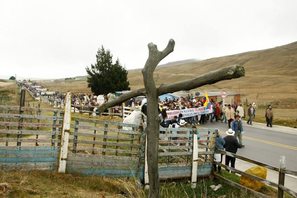 Así marcharon los mineros de Soto Norte (Foto: CÉSAR FLÓREZ/VANGUARDIA LIBERAL)