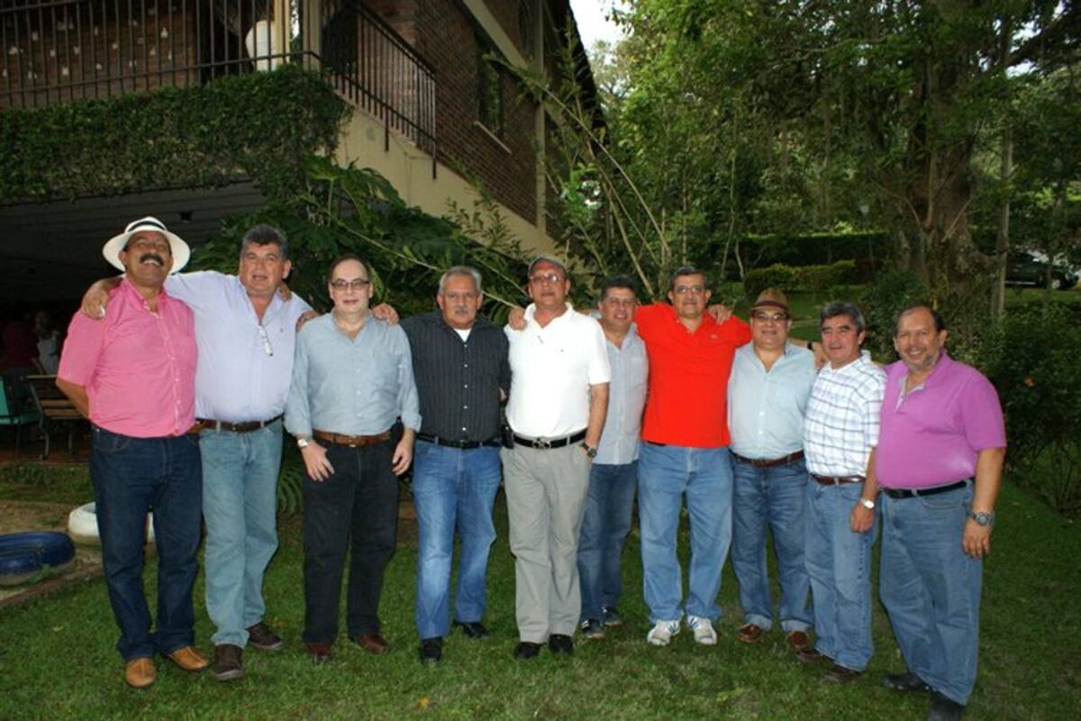 Jaime Higuera Reyes, Mario Barreto Pérez, Jaime Forero Gómez, Tomas Carrillo Zarate, Luis Alberto Beltrán Becerra, Oscar Araque Uribe, Néstor Javier Rueda Acevedo, Carlos Gregorio Yepes Maya, Víctor Julio Reyes González y Álvaro Ernesto Duarte Cortes. (Foto: Suministrada / VANGUARDIA LIBERAL)