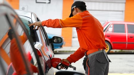 La gasolina subirá $400 a partir del 1 de mayo: Ministerio de Hacienda