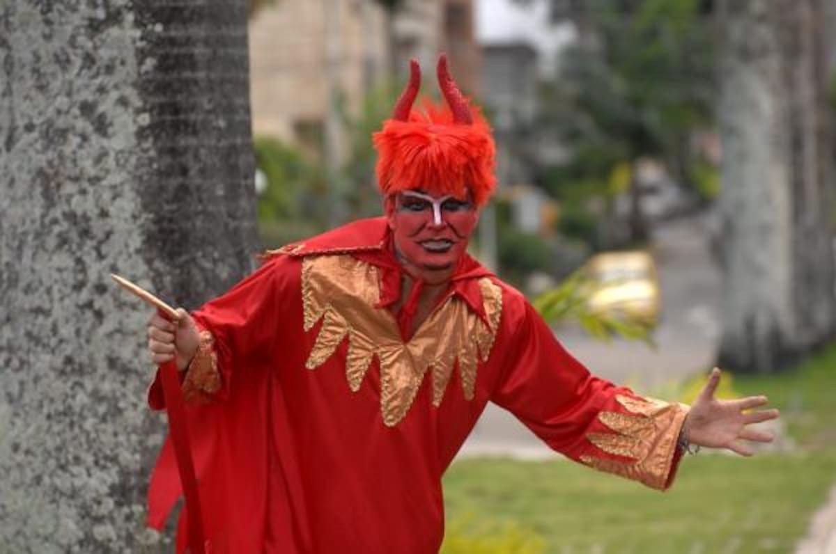 Disfraz de Diablo, representado por Carlos Niño Bueno. (Archivo / VANGUARDIA)