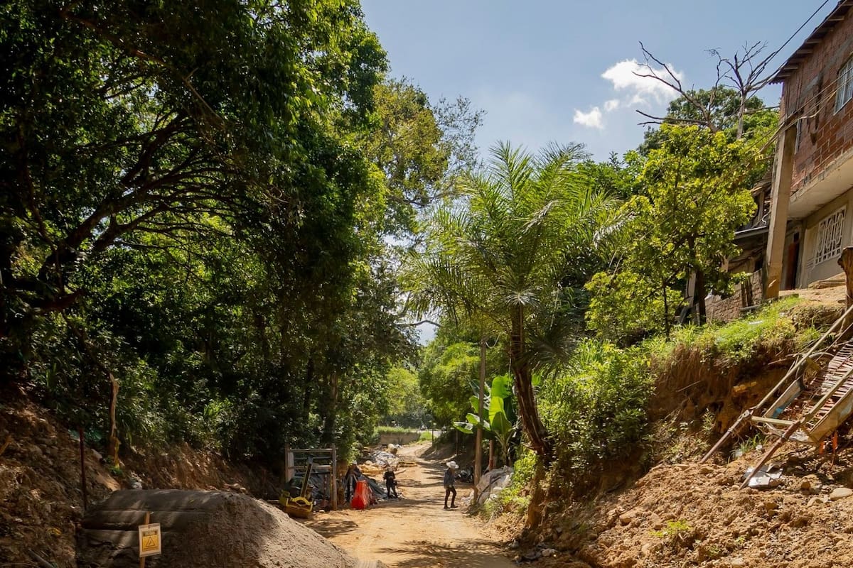 Balcones de Bellavista clama por obras urgentes para enfrentar riesgos y mejorar la movilidad. (Foto suministrada/ VANGUARDIA)