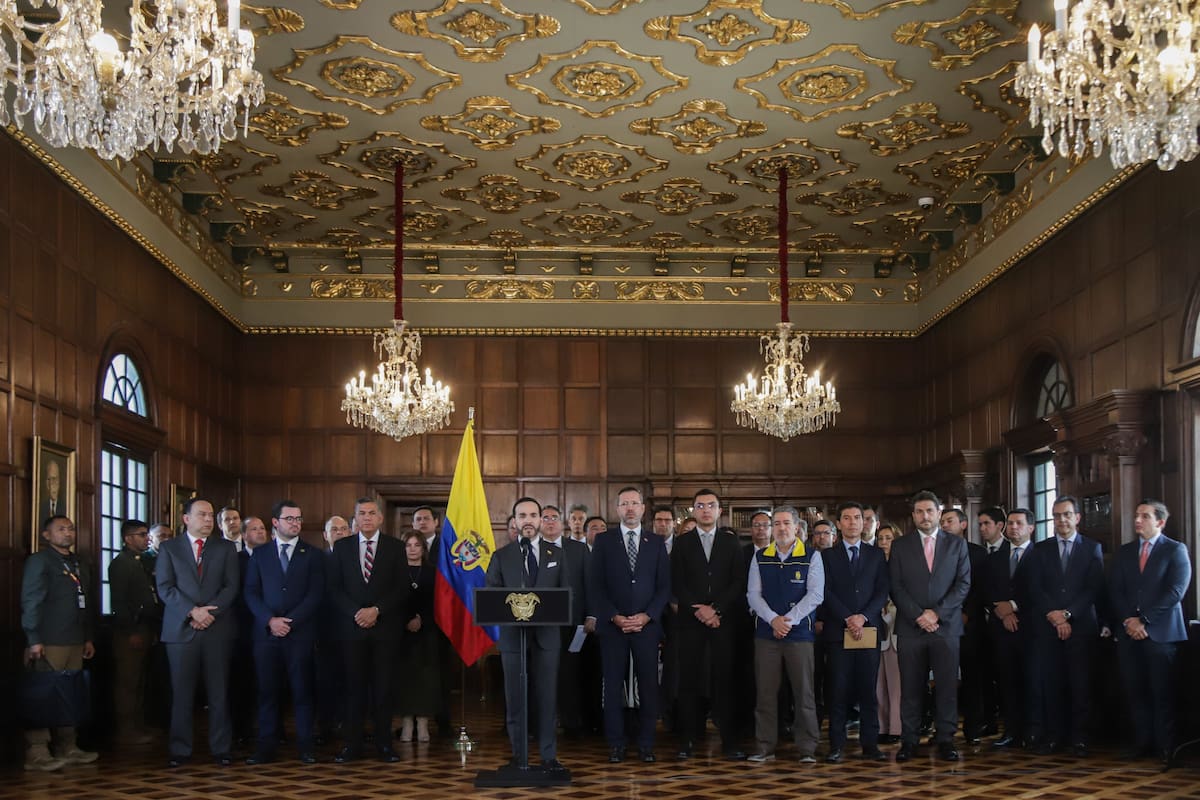 Bogotá. Agosto 19 de 2026. El presidente de la República Abelardo de la Espriella junto con representantes del sector asegurador, anunció que el Gobierno decretará esta tarde la emergencia económica para atender las consecuencias del terremoto registrado el pasado 10 de agosto. El mandatario también entregó una nueva actualización sobre las afectaciones y el balance de la emergencia. (Colprensa – Catalina Olaya)