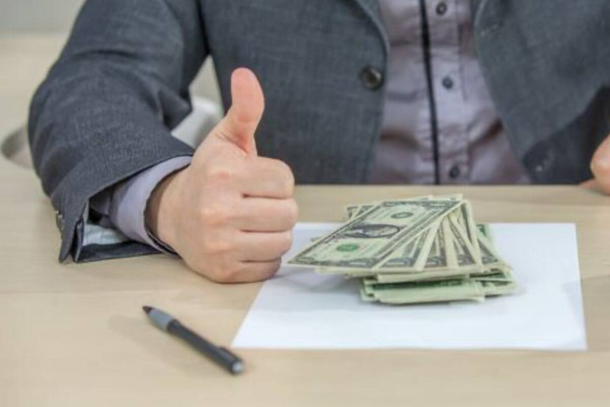 Gobierno aumenta 7% el salario de alcaldes, gobernadores y empleados públicos locales.