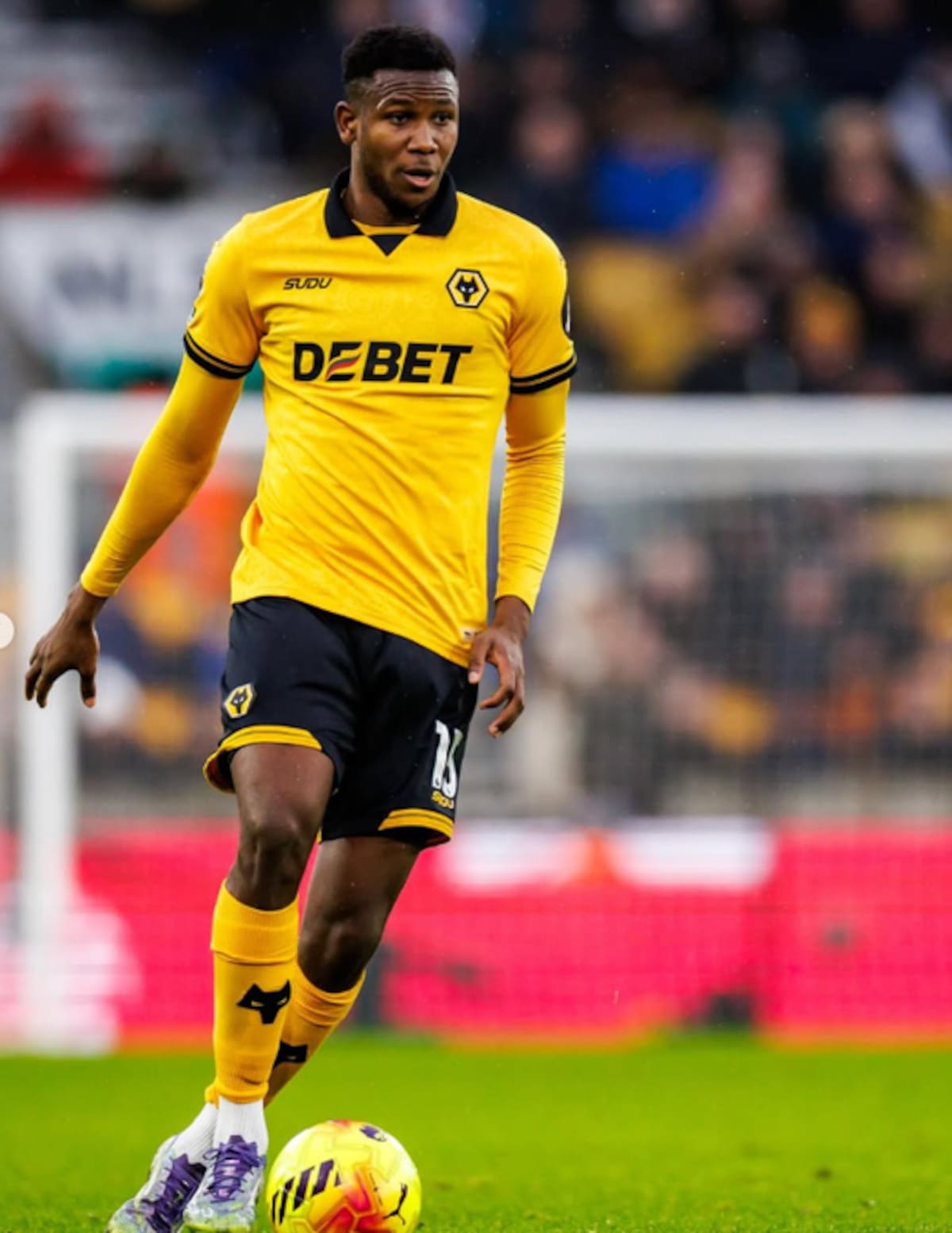 Golpe para Colombia: el equipo de Yerson Mosquera pierde la categoría en la Premier League. Foto: Redes sociales