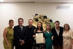 Grado de abogada de Linda Frattali en la UPB