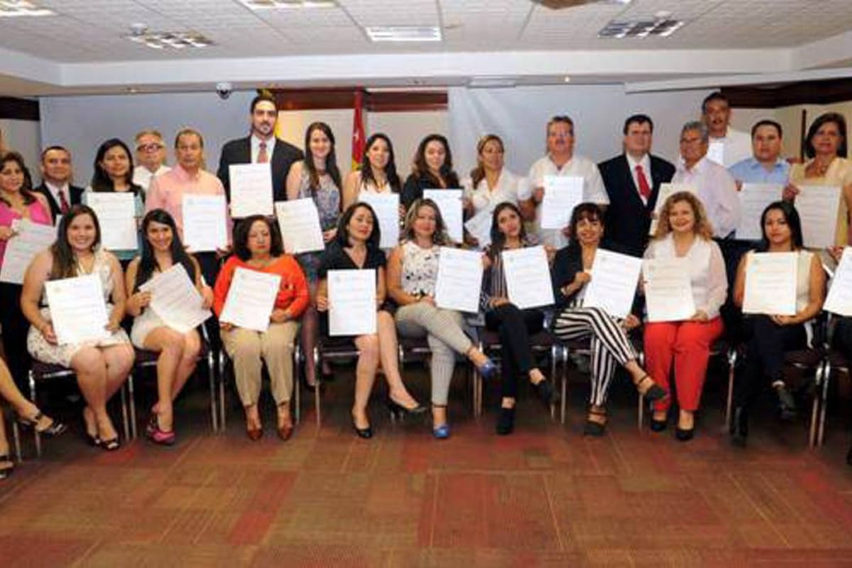 Jorshy Ramos, Silvia Juliana Jaimes, Yeisy Mayerly Rodríguez, Gloria María Larrotta, Elvira Gabriela Caballero, Martha Yaneth Carrizales, Natalia Andrea Suárez, Gladys Stella Rueda, Nancy Yolanda Colmenares, Angélica Beltrán, Laura Sofía Bonilla, Claudia Yaneth Bonilla, César Fernando Ariza, Edwin Hernando Díaz, José Manuel Jerez, Martha Cecilia Osorio, Édgar Sandoval, Sandra Ruiz, Manuel José Guarín, Omar Camargo, Rafael Felipe Gómez, Laura Marcela Serrano, Lizzeth Sierra, Julie Liana Masmela, Lucely Cruz, Miguel Ángel Blanco, Ramiro Serrano, Fabio Enrique Sanabria, Ramiro Cuadros, Dumar Saavedra, Fanny de Morantes, Hernando Báez, Julio César Ardila y Paola Andrea Duarte.