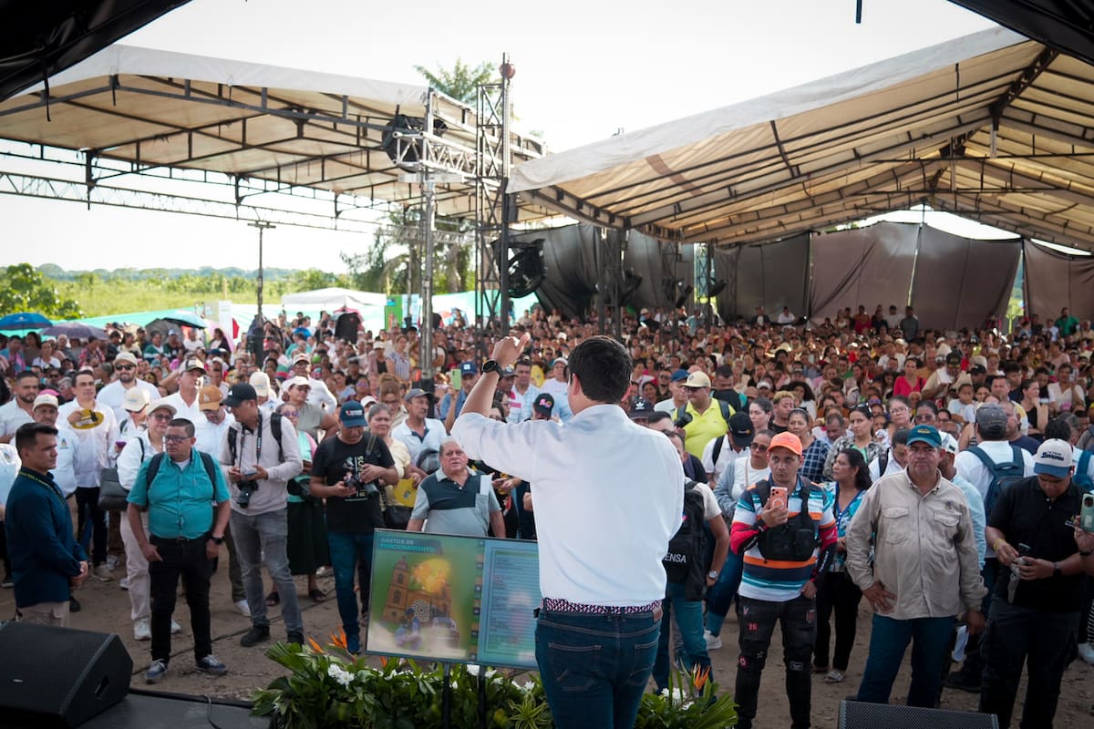 En el sector El Tiburón comenzaron las obras de la primera granja solar de Barrancabermeja, proyecto que hace parte del programa Viviendas Solares y que beneficiará a 3.200 familias con energía limpia.
Foto/Vanguardia