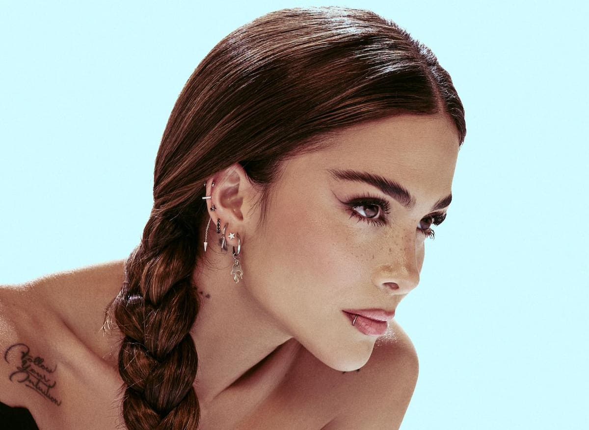 reeicy mezcla afrobeat, currulao y pop en Candela, su nuevo disco