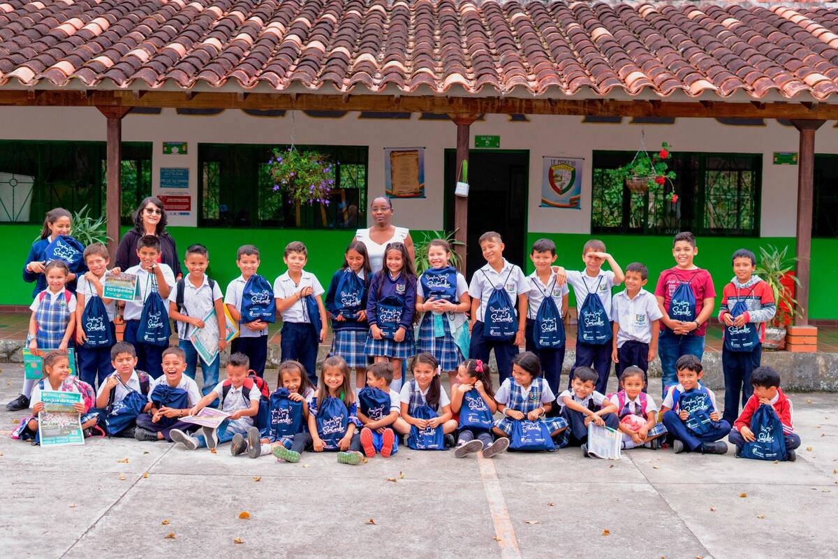 Suministrada Cacique el Centro Comercial / Grupo el Guamo