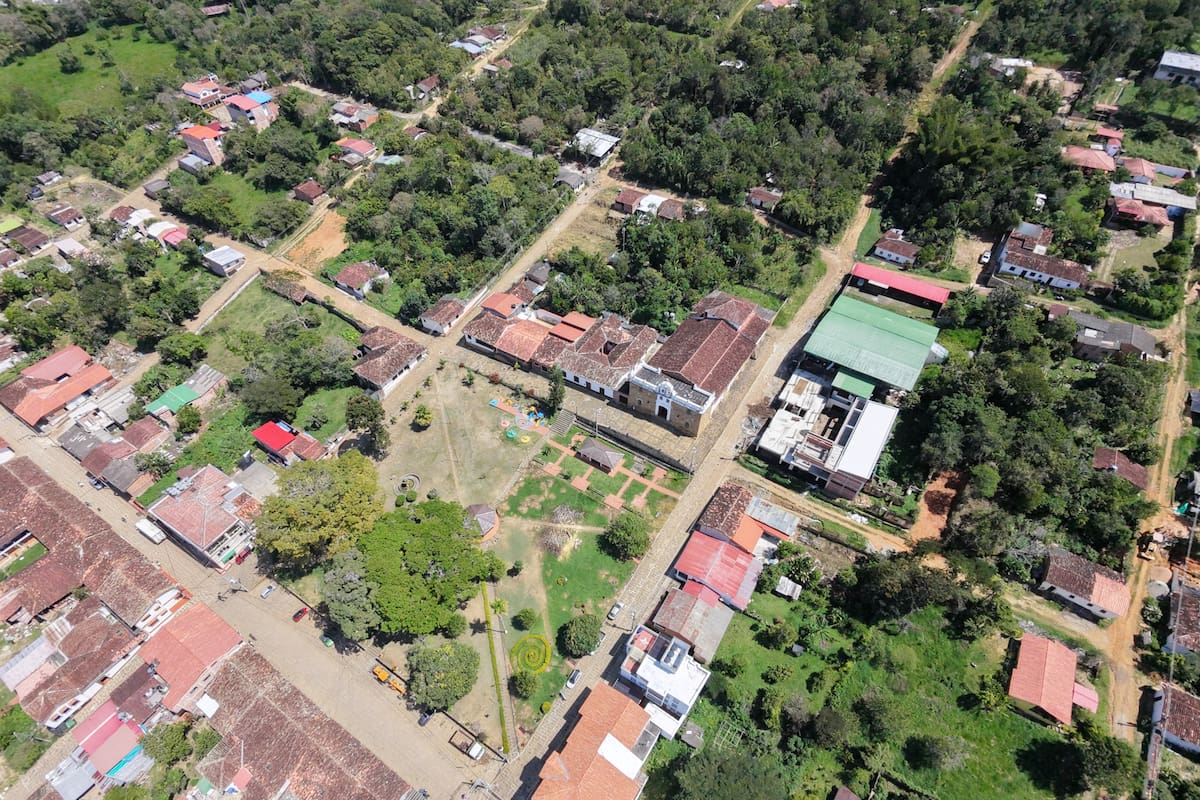 Actualmente se desarrollan obras de infraestructura en diferentes frentes en Guapotá.