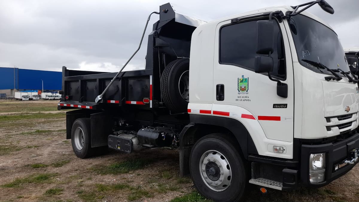 El municipio recibió un vehículo para facilitar la atención de vías y emergencias.